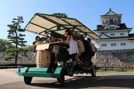 写真：カフェスタイルの自転車