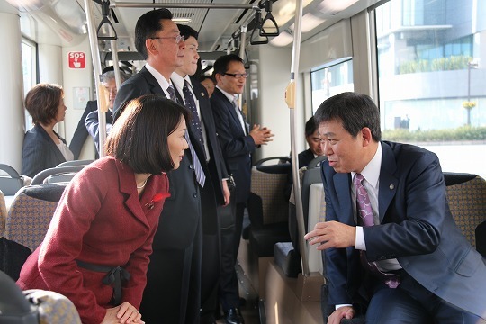 写真：丸川珠代環境大臣と森市長