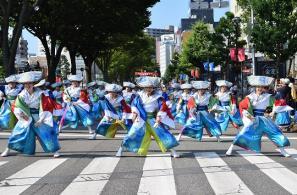 写真：富山まつりの様子2