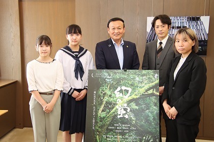 写真：表敬訪問の様子（6月23日）