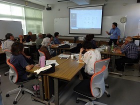 写真：講座の様子1