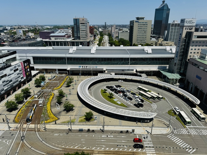 富山駅南口