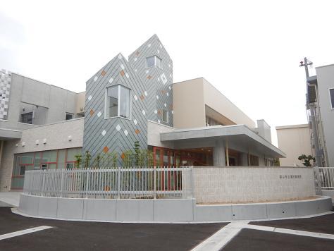 写真：堀川保育所　外観