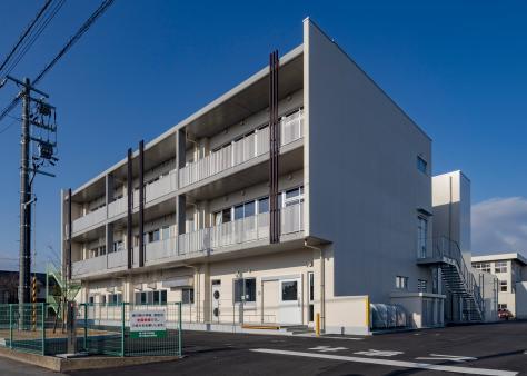 写真：堀川南小学校　外観
