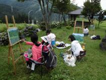 写真：小杉高校美術部の写生風景