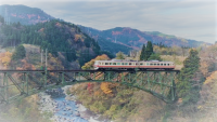 写真：千垣橋梁を渡る電車