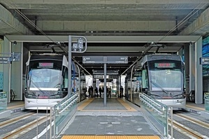 写真：富山駅高架下軌道空間