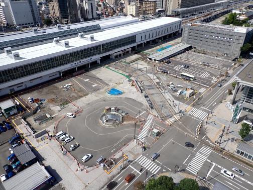 写真：2020年9月撮影　富山駅北口駅前広場