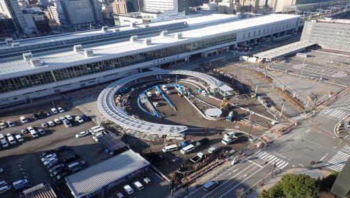 写真：2021年12月撮影　富山駅北口駅前広場