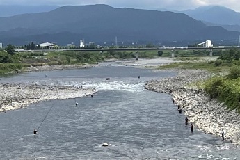 写真:神通川