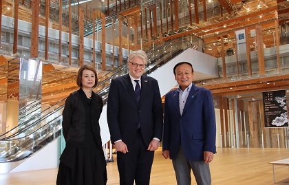 駐日リトアニア共和国大使の表敬訪問を受ける藤井市長