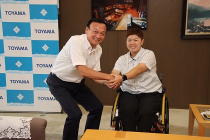 第3回IHF車椅子ハンドボール選手権大会日本代表選手の表敬訪問を受ける藤井市長【2024年9月4日】
