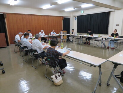 写真：老田小学校のあり方協議会の様子