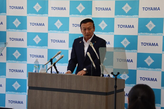 写真：定例記者会見 令和6年10月1日