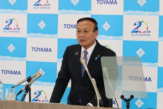 写真：定例記者会見 令和7年4月1日
