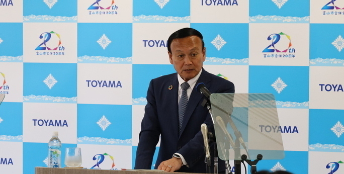 写真：定例記者会見 令和7年4月1日
