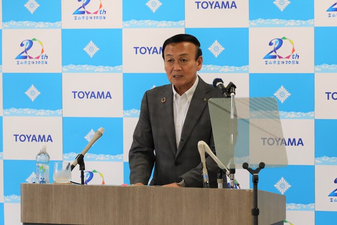 写真：定例記者会見 令和7年7月1日