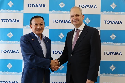 世界銀行 東京開発ラーニングセンター プログラムマネージャーの表敬訪問を受ける藤井市長