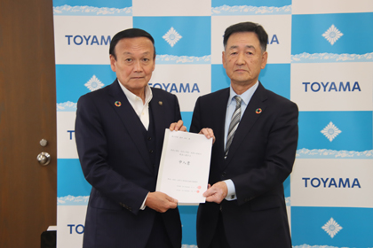 老田・古沢・池多小学校の統合に関する申入れを受ける藤井市長【2025年10月22日】