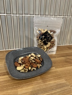 えごま塩ナッツの画像