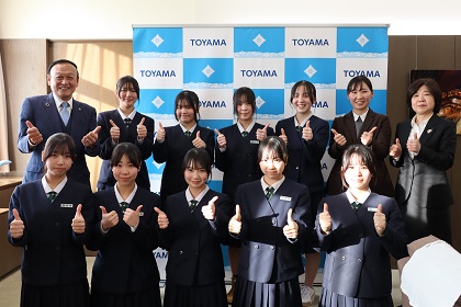 第53回マーチングバンド全国大会中学生の部 金賞バンドの表敬訪問を受ける藤井市長