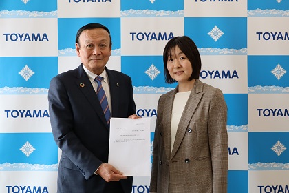 令和7年度包括外部監査の結果報告を受ける藤井市長